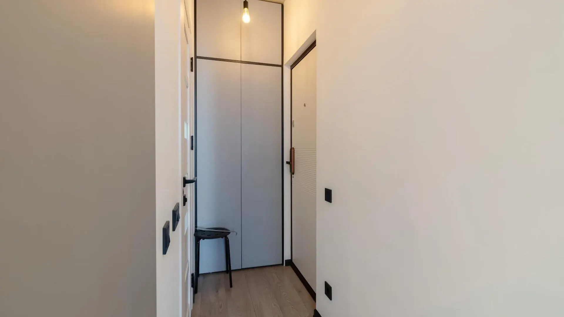 Petrovdom Apartments 10-68B In Rc Manhattan, Beresteiskyi 11 Kijev