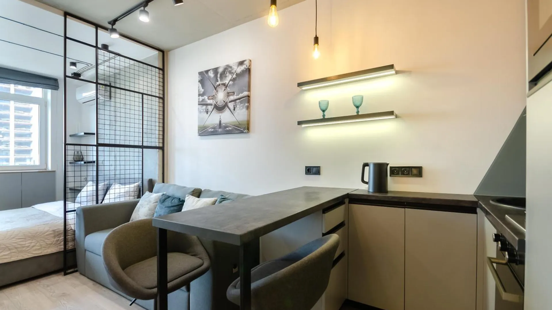 Petrovdom Apartments 10-68B In Rc Manhattan, Beresteiskyi 11 Kiev